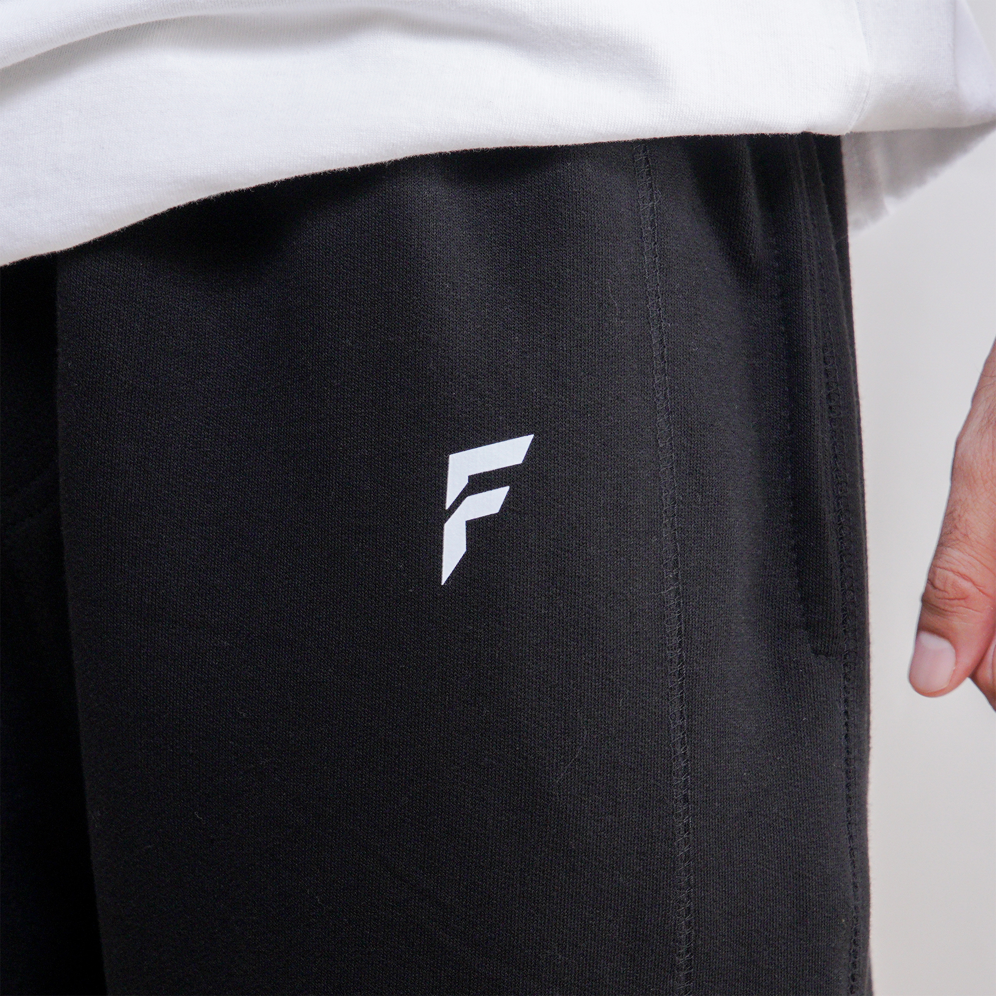 Straight-Leg Baggy Trouser - Black - Image 4